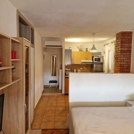 Studio Apartment Riva Сумартін Екстер'єр фото