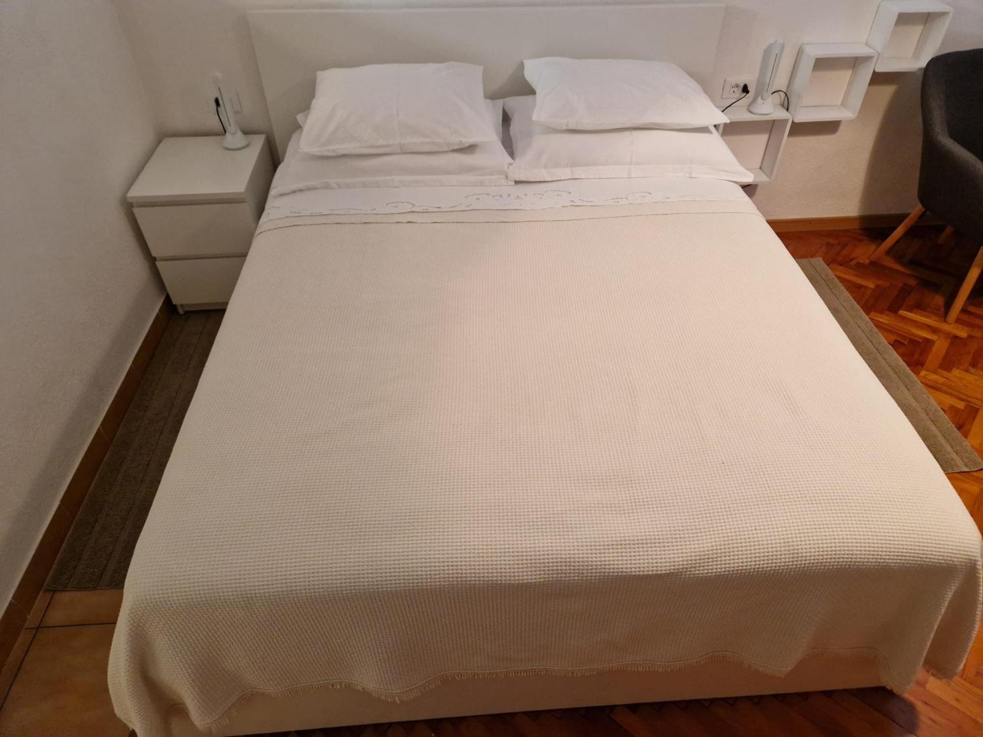 Studio Apartment Riva Сумартін Екстер'єр фото